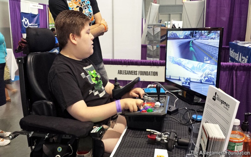 Online Gaming and the Accessibility for Players with Disabilities